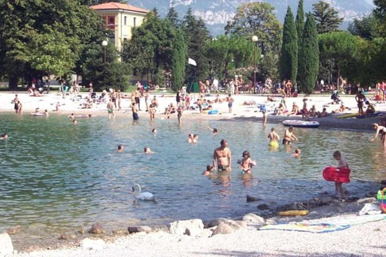 Relax Suite Holiday Apartment Cin It02215Cpajvf Рива дел Гарда Екстериор снимка